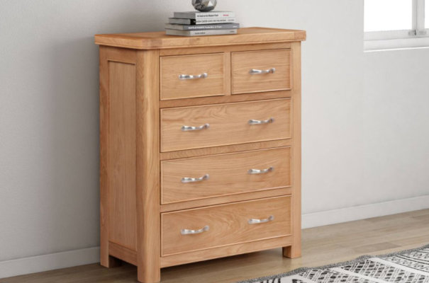 chest of drawers