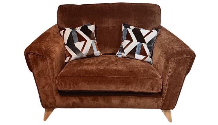 Alstons Nevada Snuggler in 4625, scatters in 4227, weathered ash legs