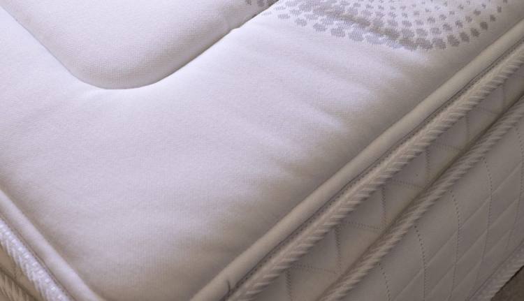 Luxurious pillow top