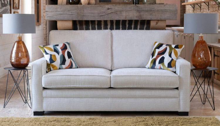 Olly 3 seater in 4678, scatters in 4029