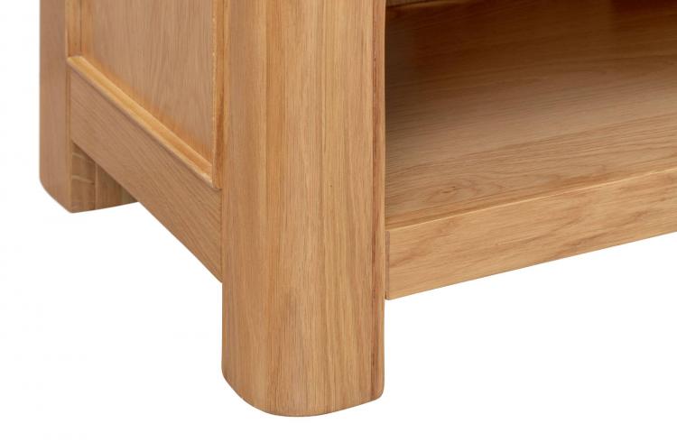 Bakewell Oak Small TV Unit