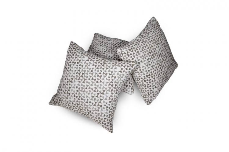 Scatter cushions available (sold seperately) 