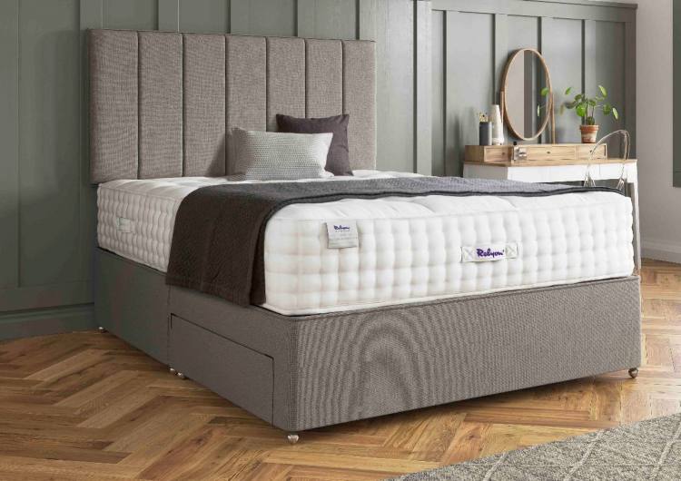 Relyon Luxury Alpaca 2550 Pocket Classic Divan Bed on Display