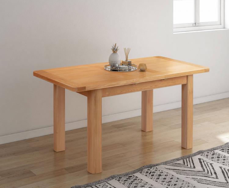 Bakewell Oak 120 x 80 Butterfly Extension Table