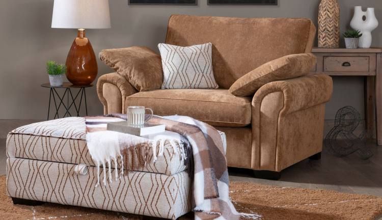 Alpine Snuggler shown in fabric 4964 with scatter cushion in 3073