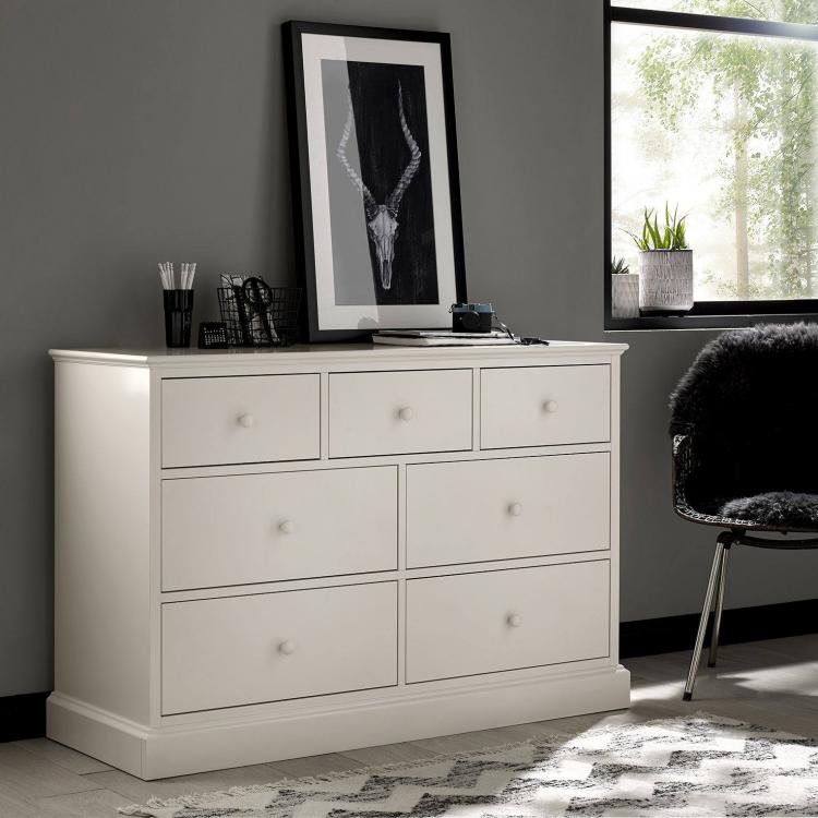 Bentley Designs - Ashby White 3+4 Drawer Chest