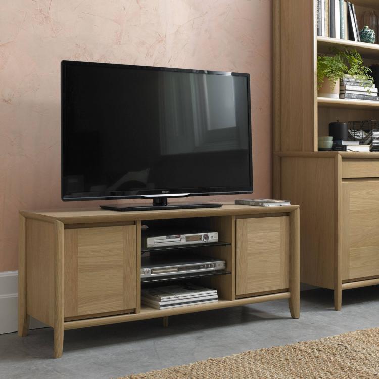 Bentley Designs - Bergen Oak Entertainment Unit 8101-25